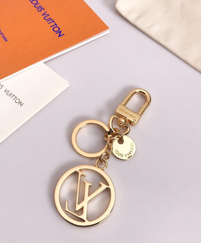 Louis Vuitton LV Circle Bag Charm & Key Holder M68000 Golden