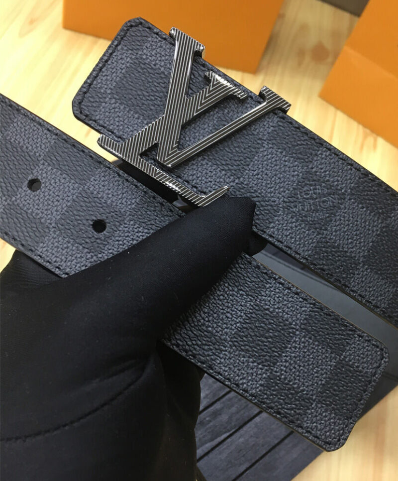 Louis Vuitton LV Initiales 40mm Black
