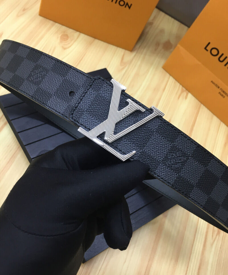 Louis Vuitton LV Initiales 40mm Black