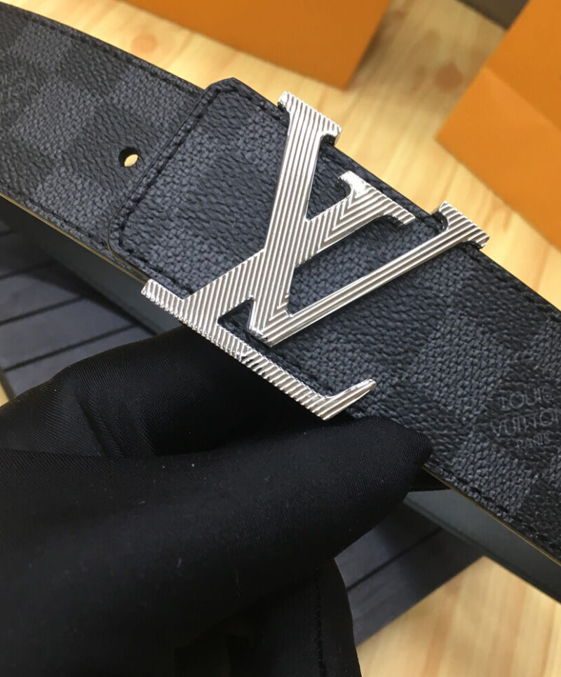 Louis Vuitton LV Initiales 40mm Black