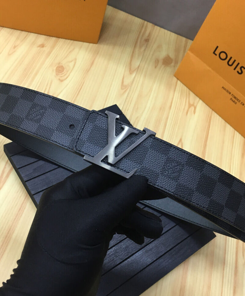 Louis Vuitton LV Initiales 40mm Black