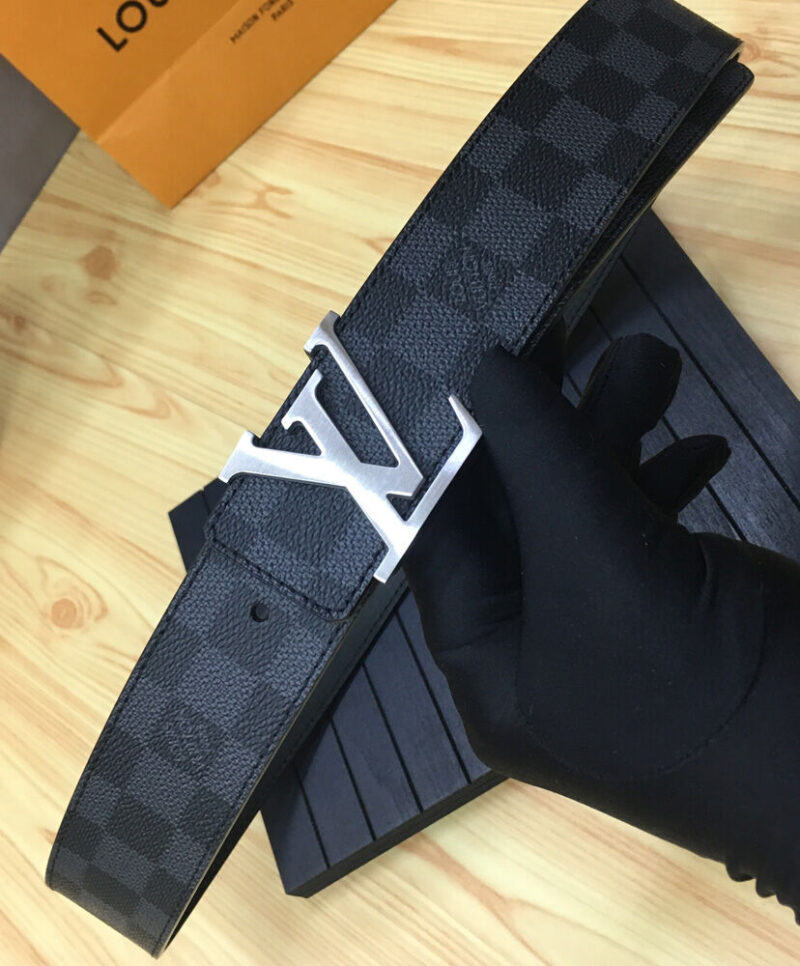 Louis Vuitton LV Initiales 40mm Black