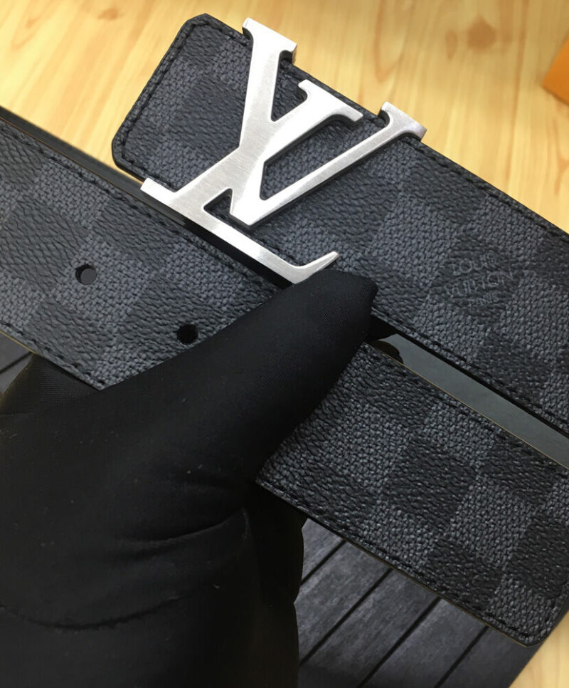 Louis Vuitton LV Initiales 40mm Black