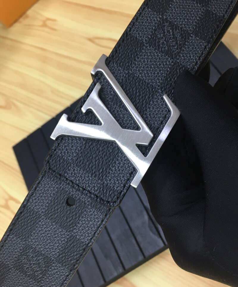 Louis Vuitton LV Initiales 40mm Black