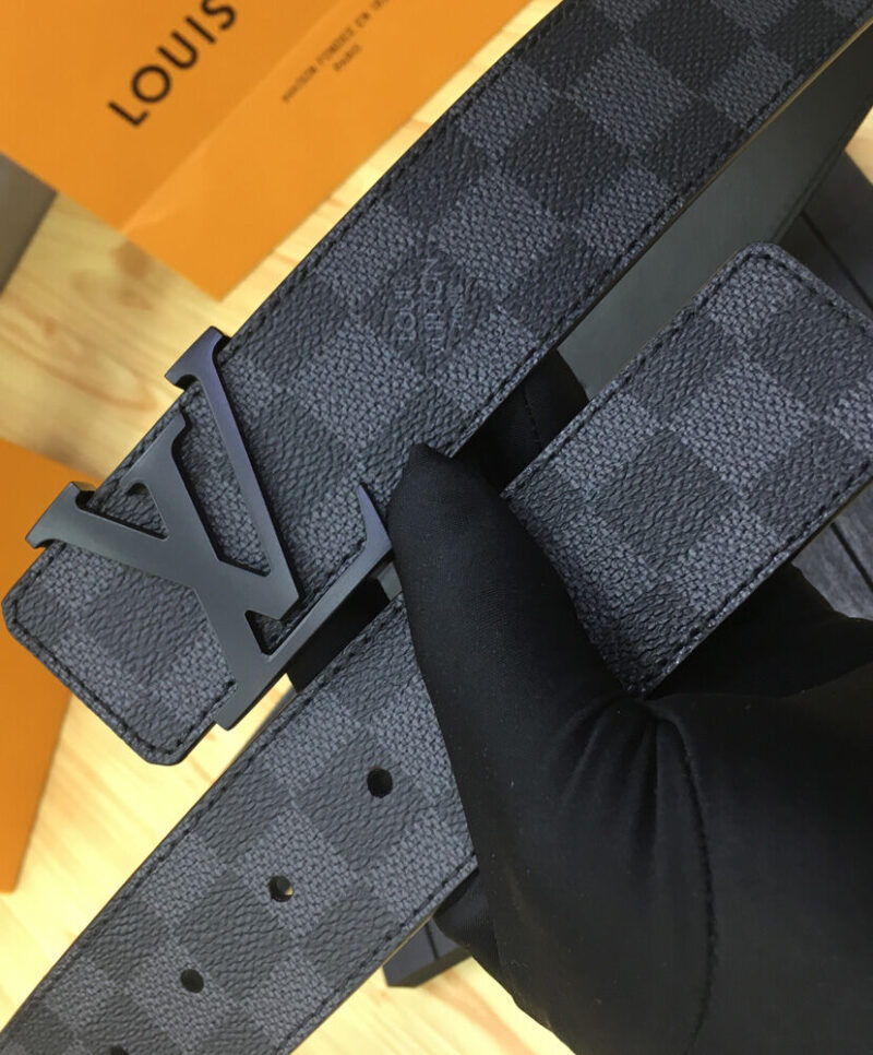 Louis Vuitton LV Initiales 40mm Black