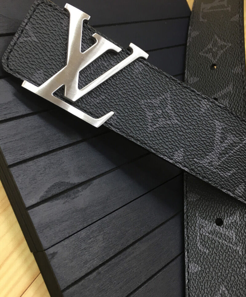 Louis Vuitton LV Initiales 40mm Black