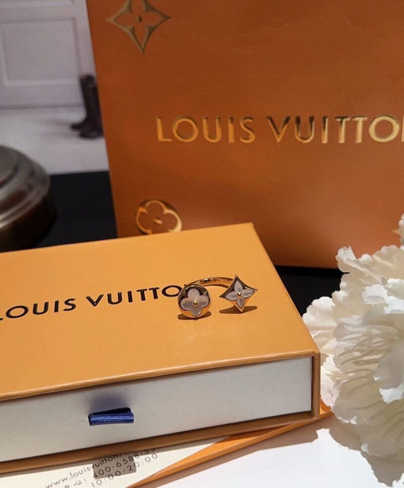 Louis Vuitton Colour Blossom BB Between The Finger Ring Q9J81H Red