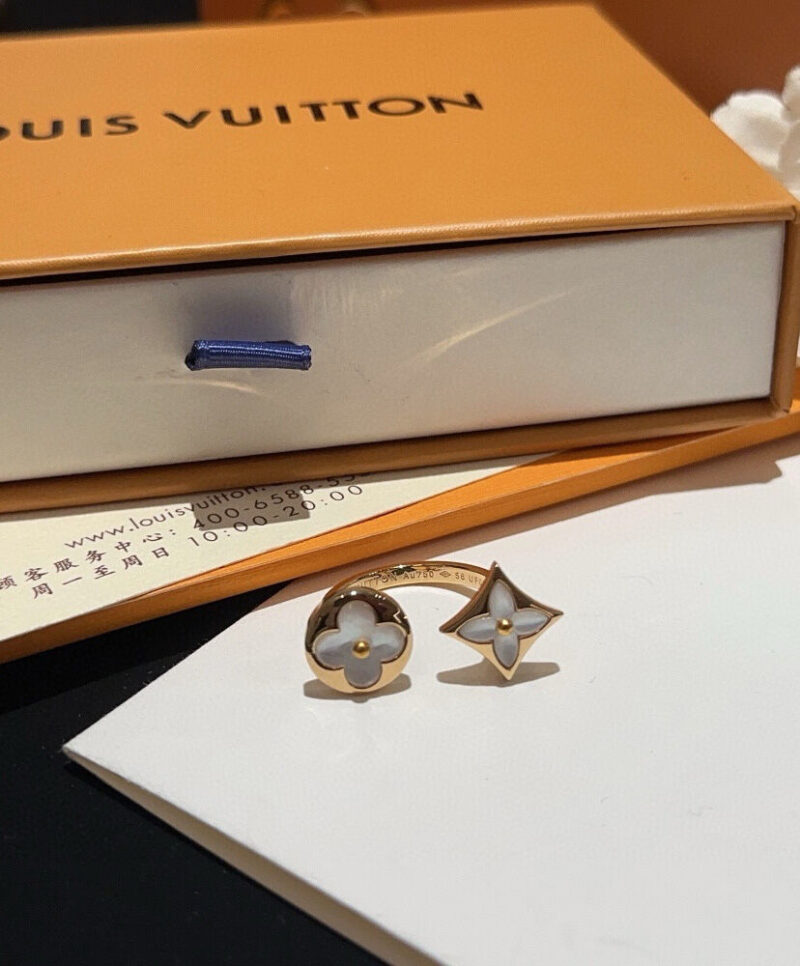 Louis Vuitton Colour Blossom BB Between The Finger Ring Q9J81H Red