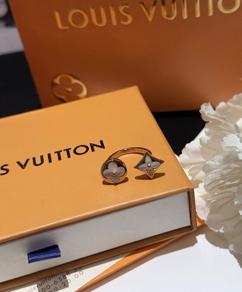 Louis Vuitton Colour Blossom BB Between The Finger Ring Q9J81H Red