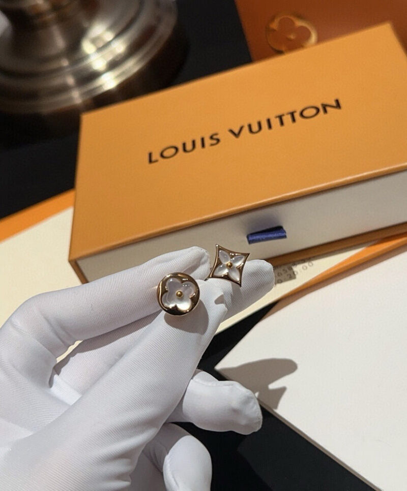 Louis Vuitton Colour Blossom BB Between The Finger Ring Q9J81H Red