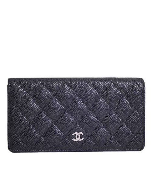 Chanel Quilted Bi-fold Wallet in Caviar Black