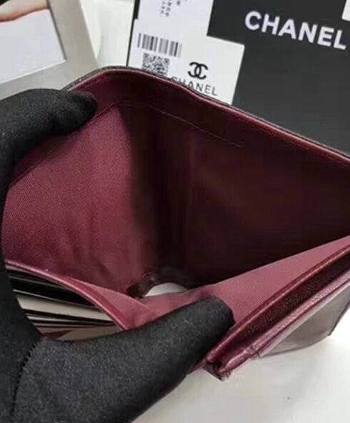 Chanel Quilted Bi-fold Wallet in Caviar Black