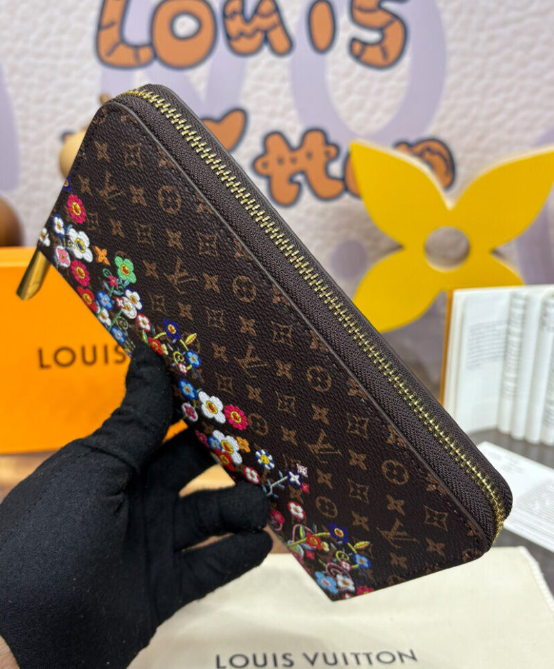 Louis Vuitton LV X TM Zippy Wallet M14162 Brown