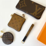 Louis Vuitton Trio Pouch M68756 Brown