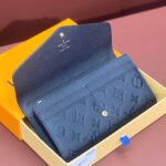 Louis Vuitton Sarah Wallet M82257 Black