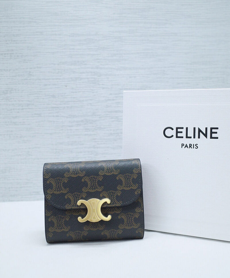 Celine Celine Triomphe Small Flapped Wallet With Logo Print 10D782 Coffee