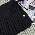 Loewe Women's Pleated Shorts In Viscose And Linen Black