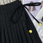 Loewe Women's Pleated Shorts In Viscose And Linen Black
