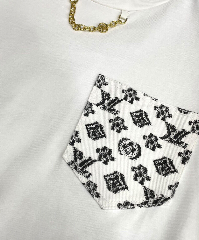 Louis Vuitton Women's Graphic chain T-shirt White