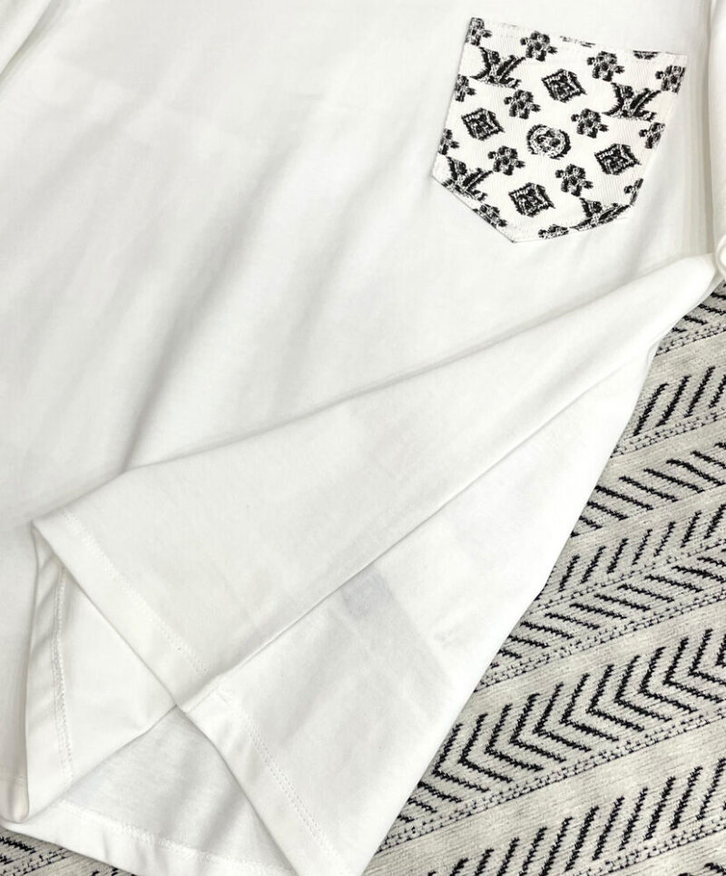 Louis Vuitton Women's Graphic chain T-shirt White
