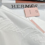Miumiu Women's Letter Embroidered T-shirt White