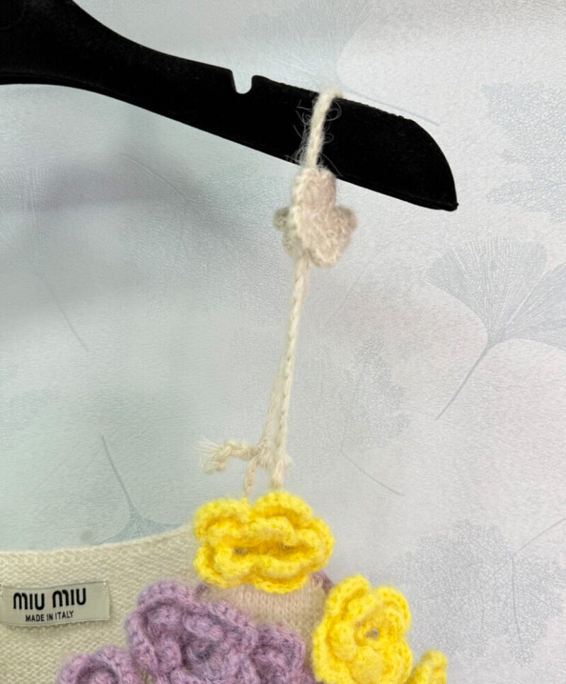 Miumiu Women's 3D Flower Braided sling Cream