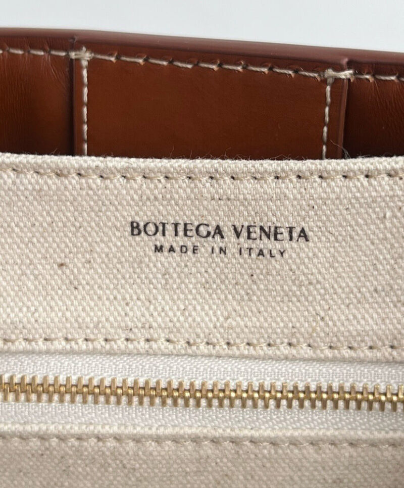 Bottega Veneta Small Andiamo Coffee