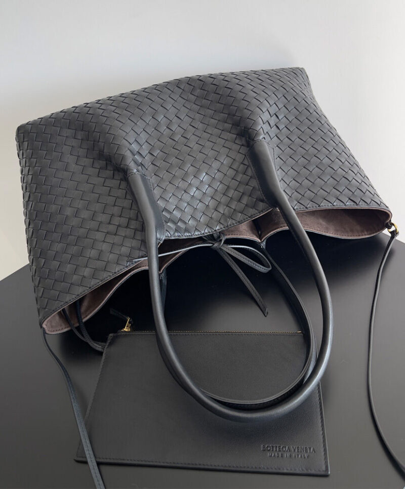 Bottega Veneta Pinacoteca Black