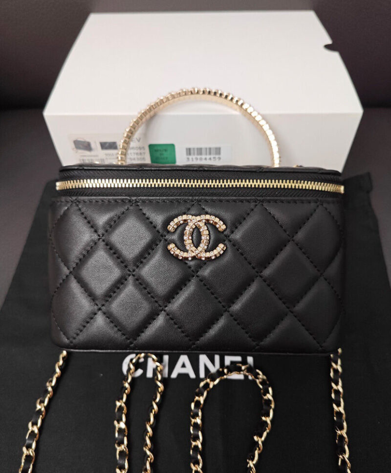 Chanel Clutch With Chain AP4046 Black