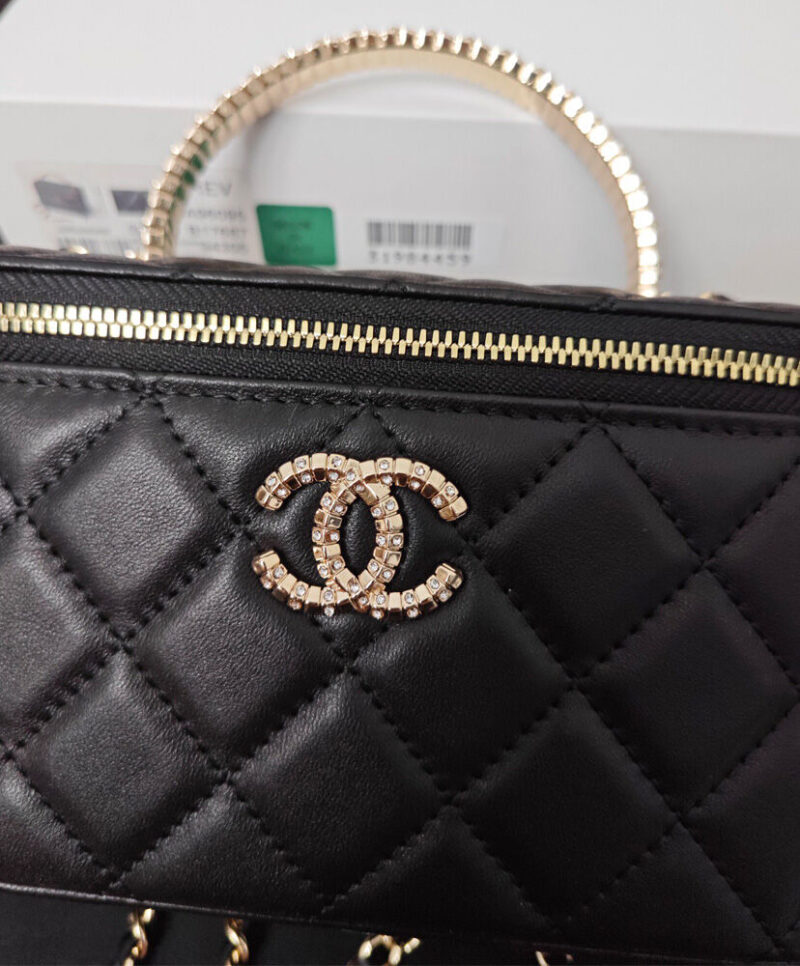 Chanel Clutch With Chain AP4046 Black