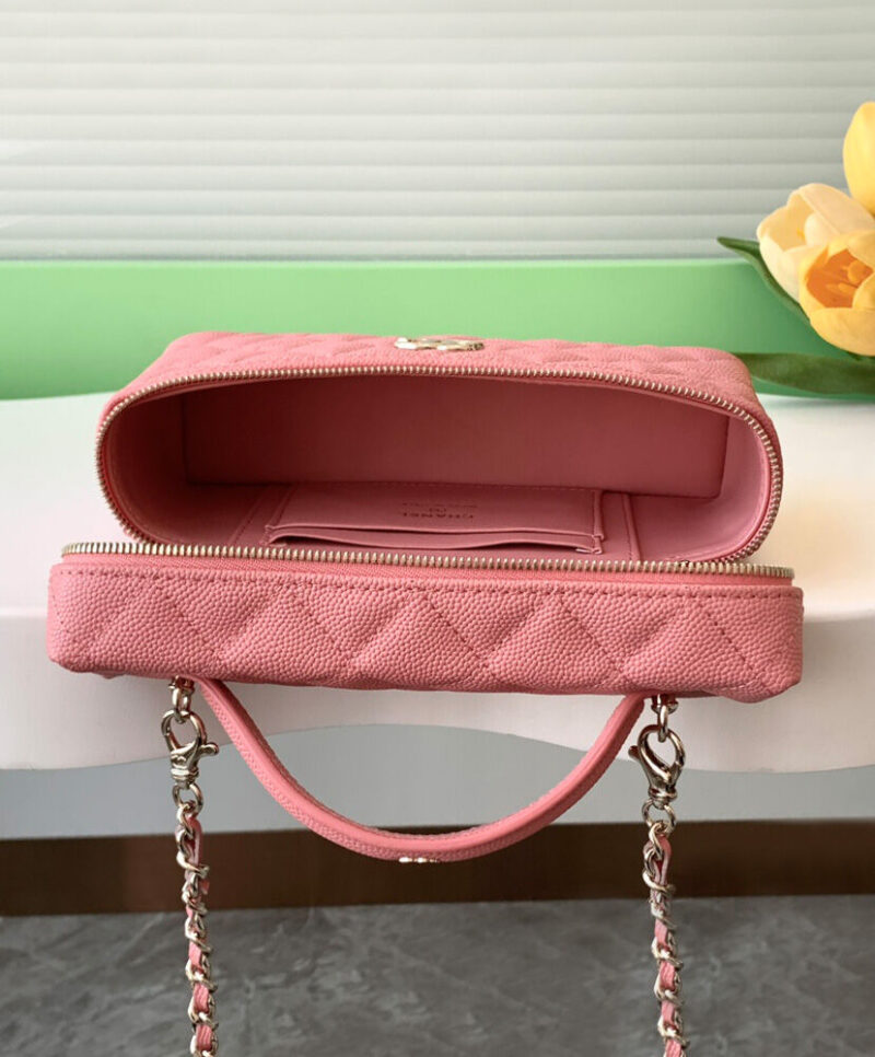 Chanel Long Vanity With Chain AP4407