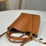 Chloe Small Chloe Spin Tote Bag In Grained Leather