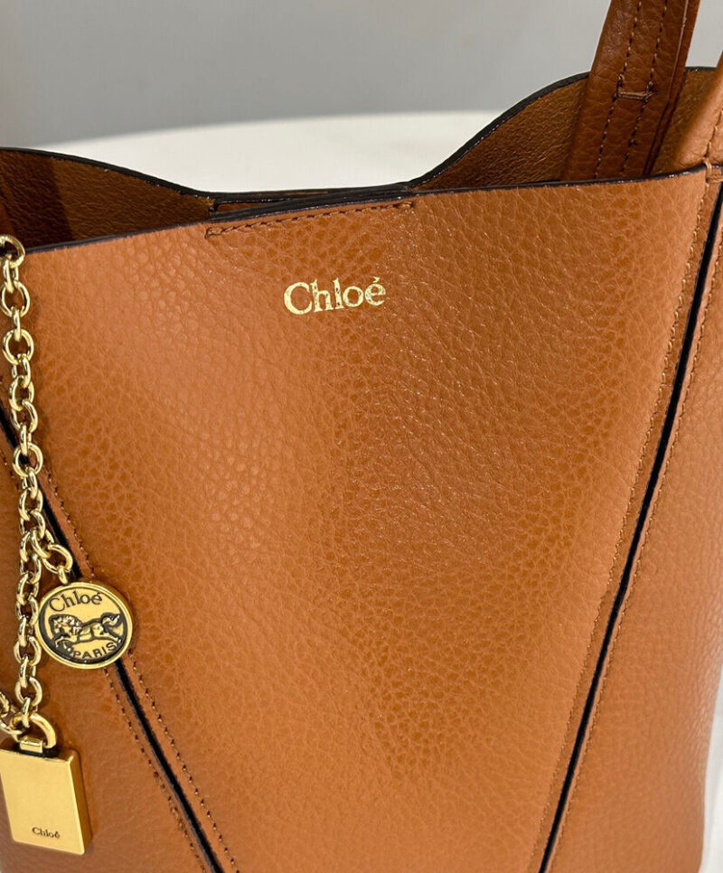 Chloe Small Chloe Spin Tote Bag In Grained Leather