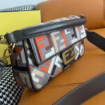 Fendi Baguette 8BR600