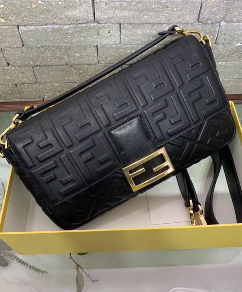 Fendi Baguette Large 8BR771