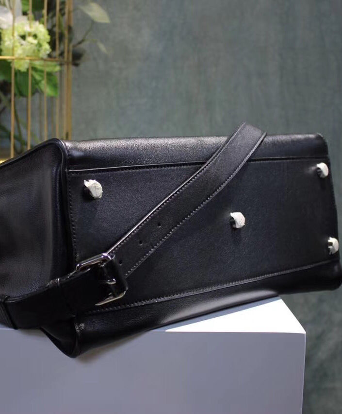 Fendi Peekaboo Fit Smooth black leather bag 7VA4069 Black