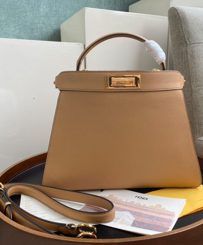 Fendi Peekaboo Iseeu Medium 8BN321