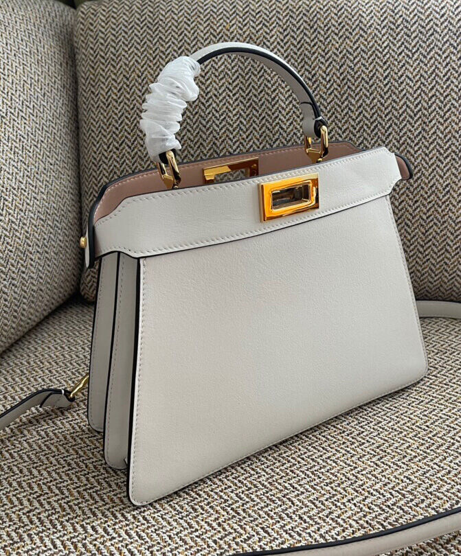 Fendi Peekaboo Iseeu Small 8BN327
