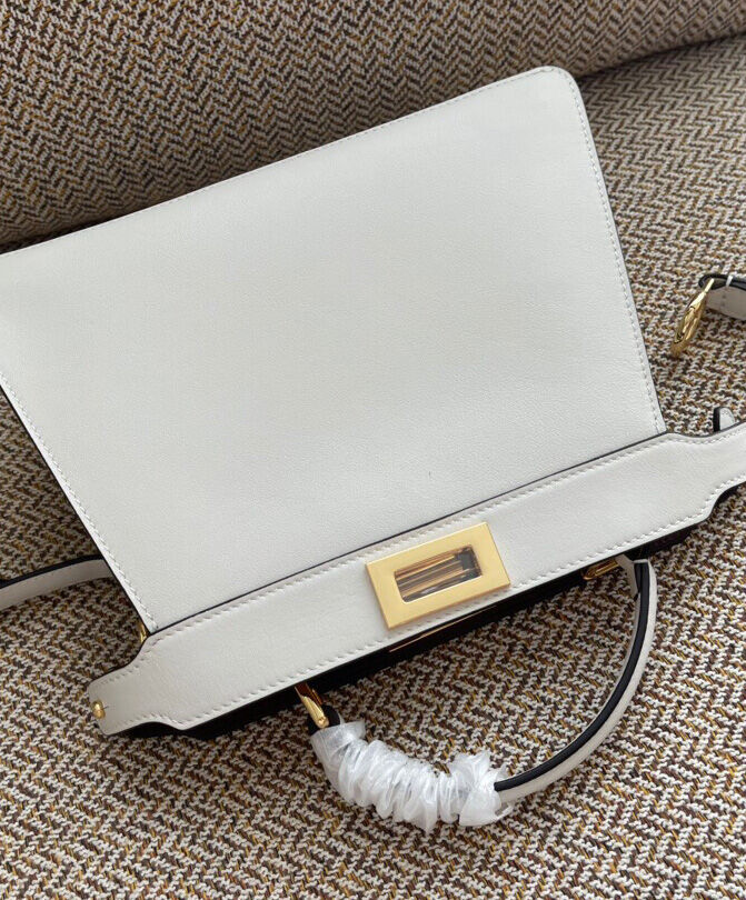 Fendi Peekaboo Iseeu Small 8BN327