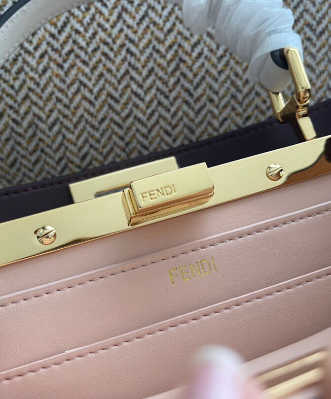 Fendi Peekaboo Iseeu Small 8BN327
