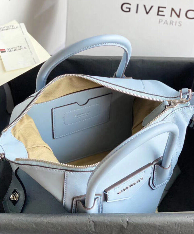 Givenchy Small Antigona Soft Bag In Smooth Leather