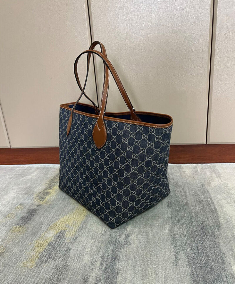 Gucci Totissima Medium Reversible Tote 820481 Coffee