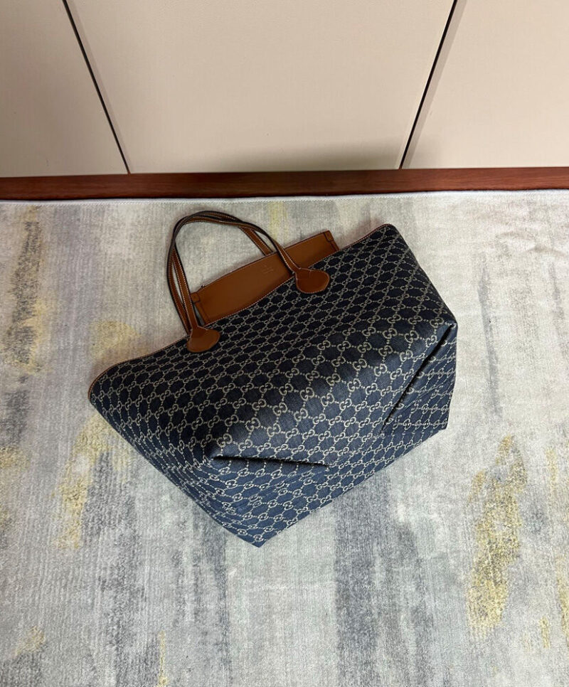 Gucci Totissima Medium Reversible Tote 820481 Coffee