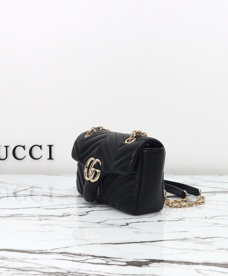 Gucci GG Marmont Small Shoulder Bag 837280
