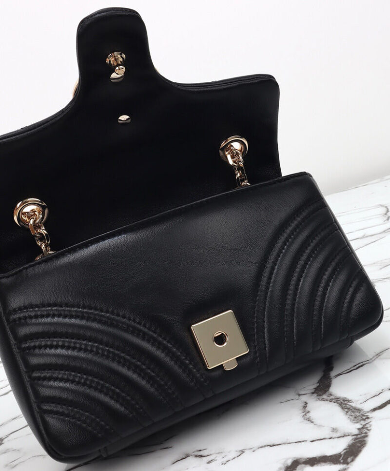 Gucci GG Marmont Small Shoulder Bag 837280