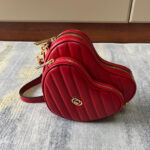 Gucci Interlocking g Mini Heart Shoulder Bag 751628