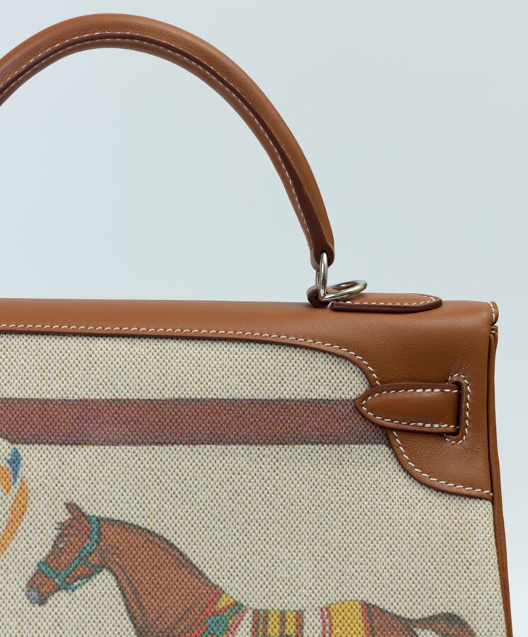 Hermes Covers and Daywear Returns Kelly 32cm of Fauve Barenia Leather Coffee