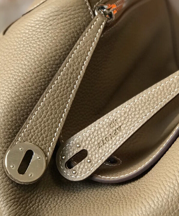 Hermes Lindy 26 Bag
