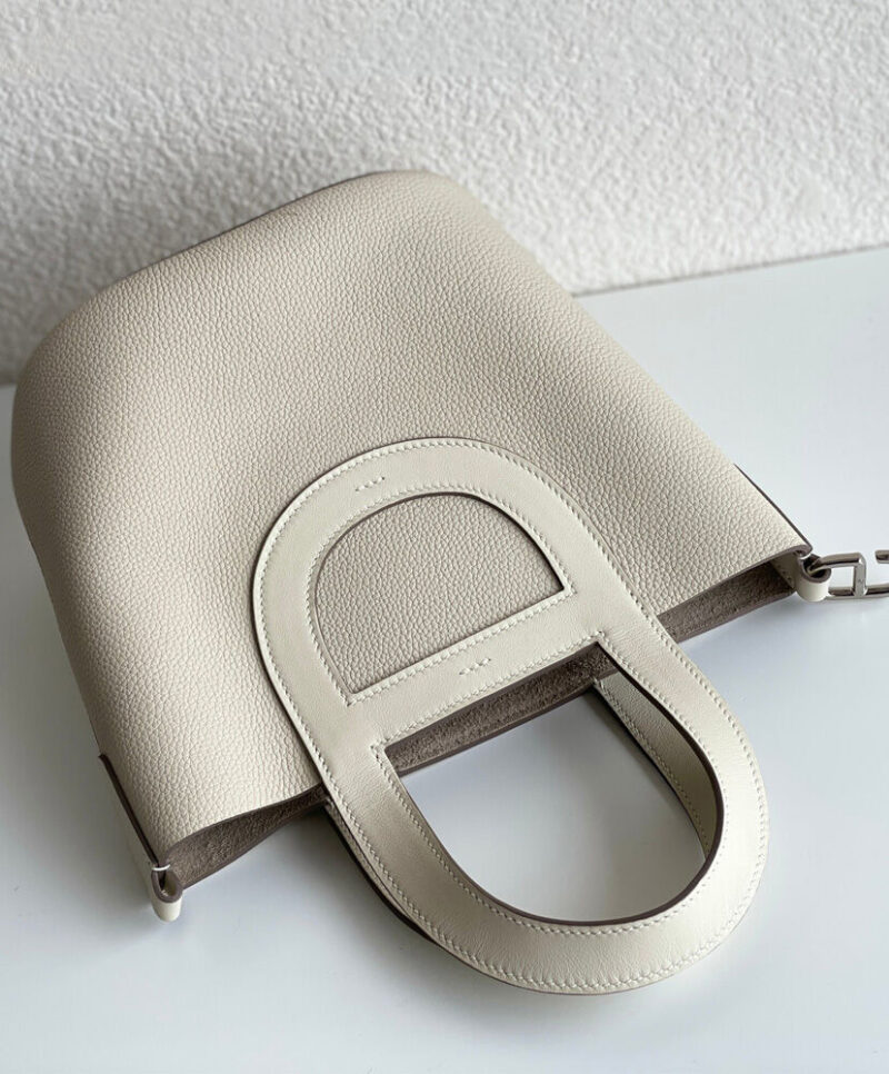 Hermes In-the-Loop 18 Bag