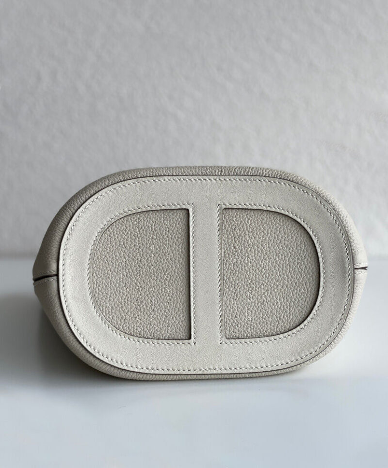 Hermes In-the-Loop 18 Bag